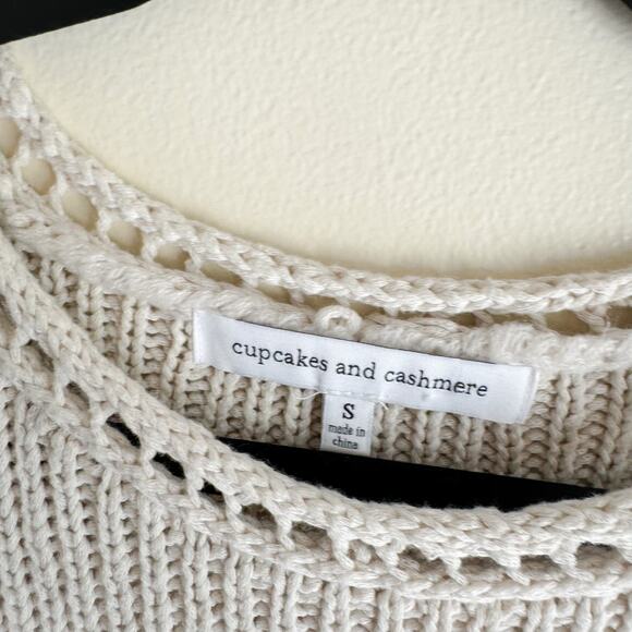 Cupcakes and Cashmere Cream Side Laced Tie Tunic Sleeveless Sweater - Small - Picture 3 of 7